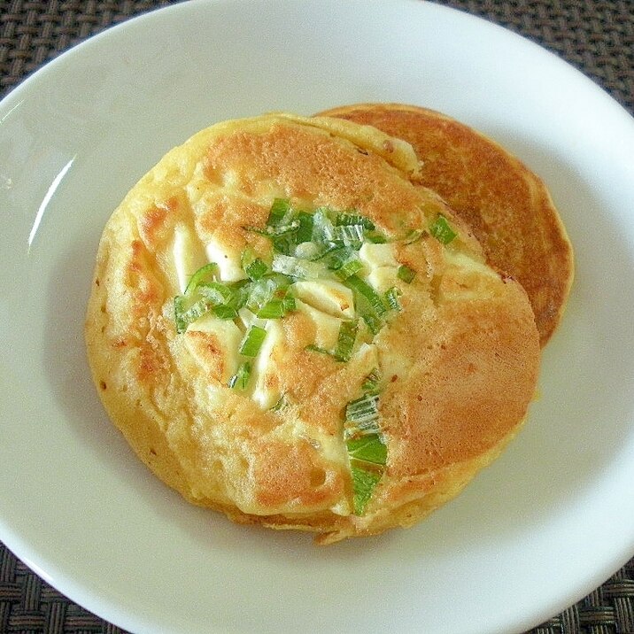 ねぎと豆腐のヘルシー大豆粉パンケーキ♪